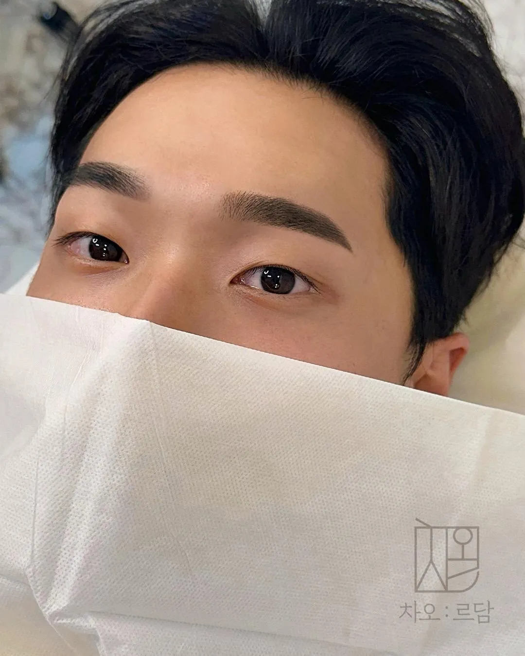 눈썹색상선택 세 번째 작품 예시