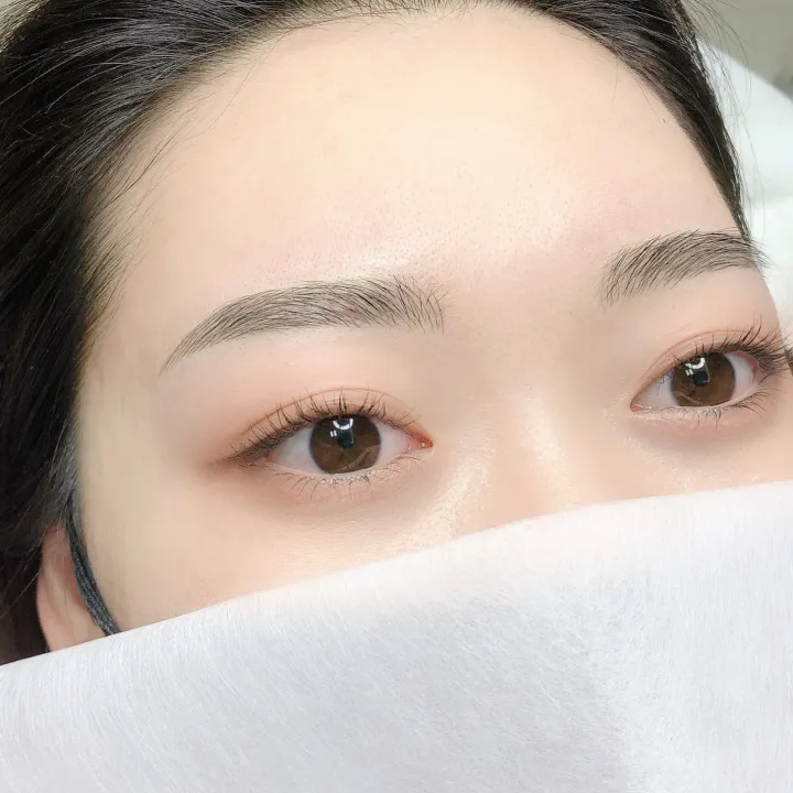 엠보눈썹 두 번째 작품 예시